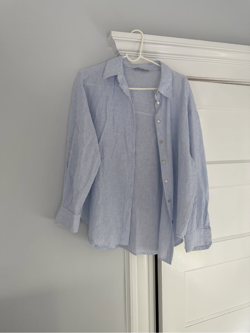 Zara Light Blue Pinstripe Casual Button-Down Shirt